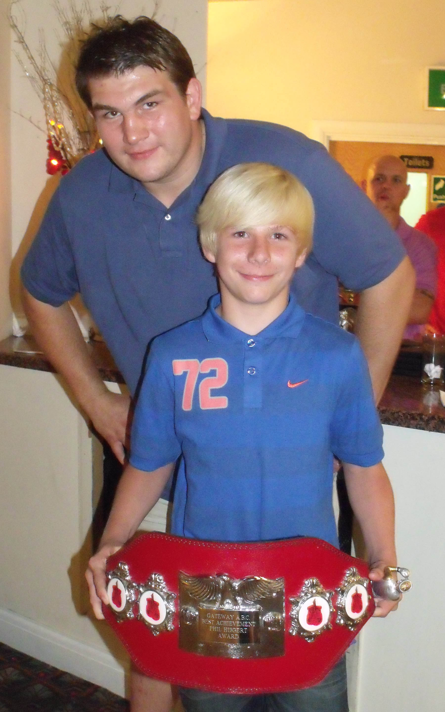 'Big' John McDermott with winner Vinney Gordon.