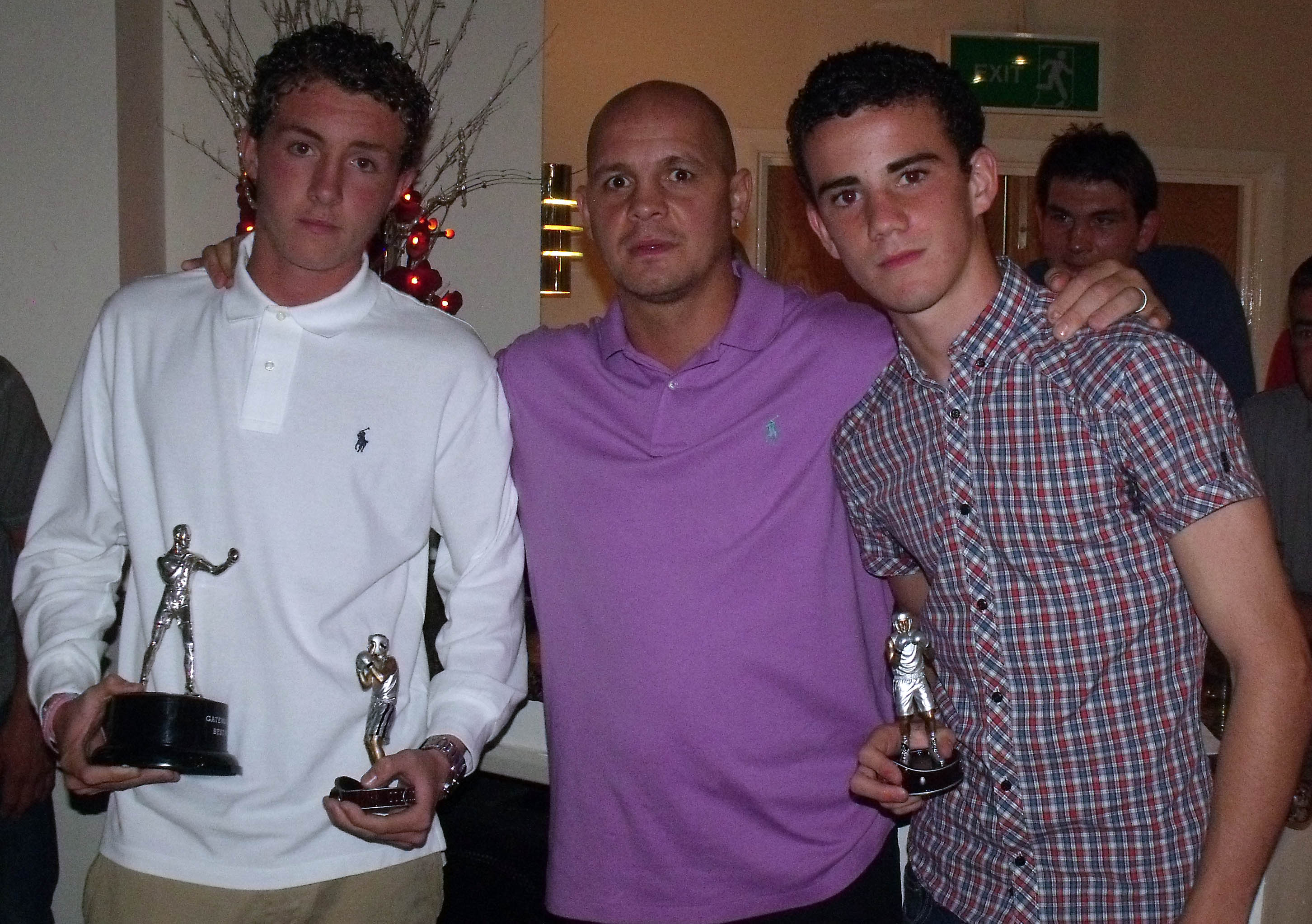 Jason Rowlandwith winner Charlie Crumptonand runner-up Louie Shilling.